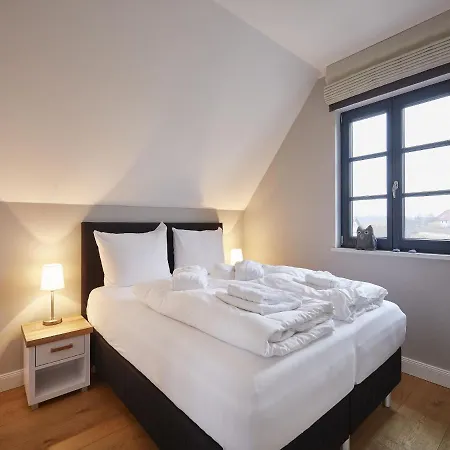 Reetland Am - Premium Reetdachvilla Mit 3 Schlafzimmern, Sauna Und Kamin F09 *